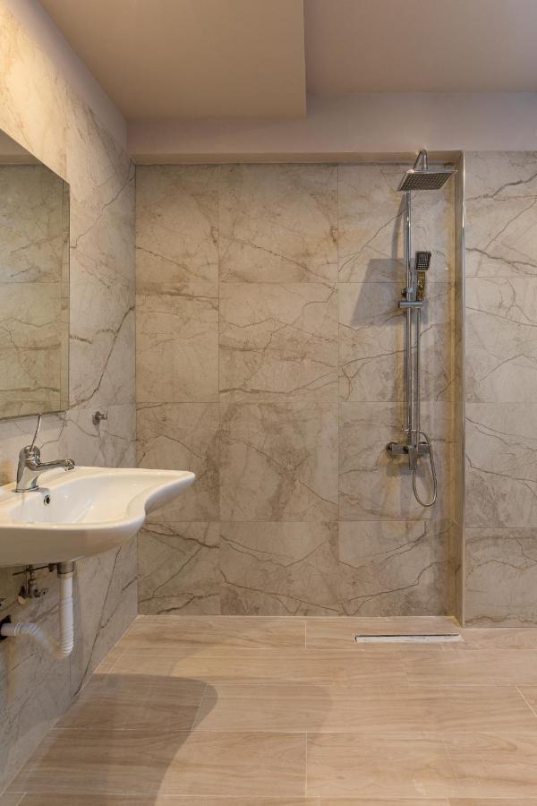 Makris Luxury Rooms Leptokarya  Exterior photo